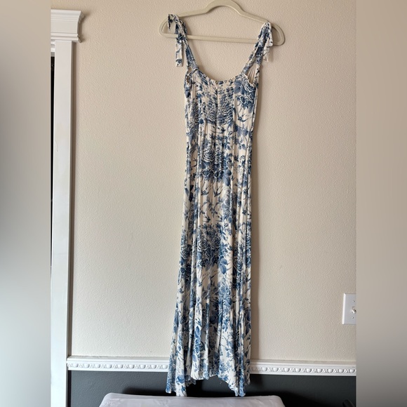 Reformation Nikita Dress in Pompadour Blue White Floral Midi Spring Size 2 - Picture 6 of 15